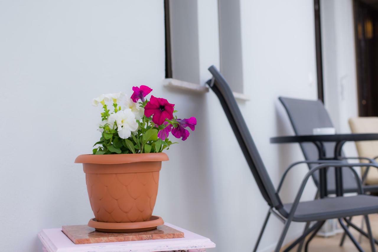 פלטניאס Stellar Apartments I מראה חיצוני תמונה